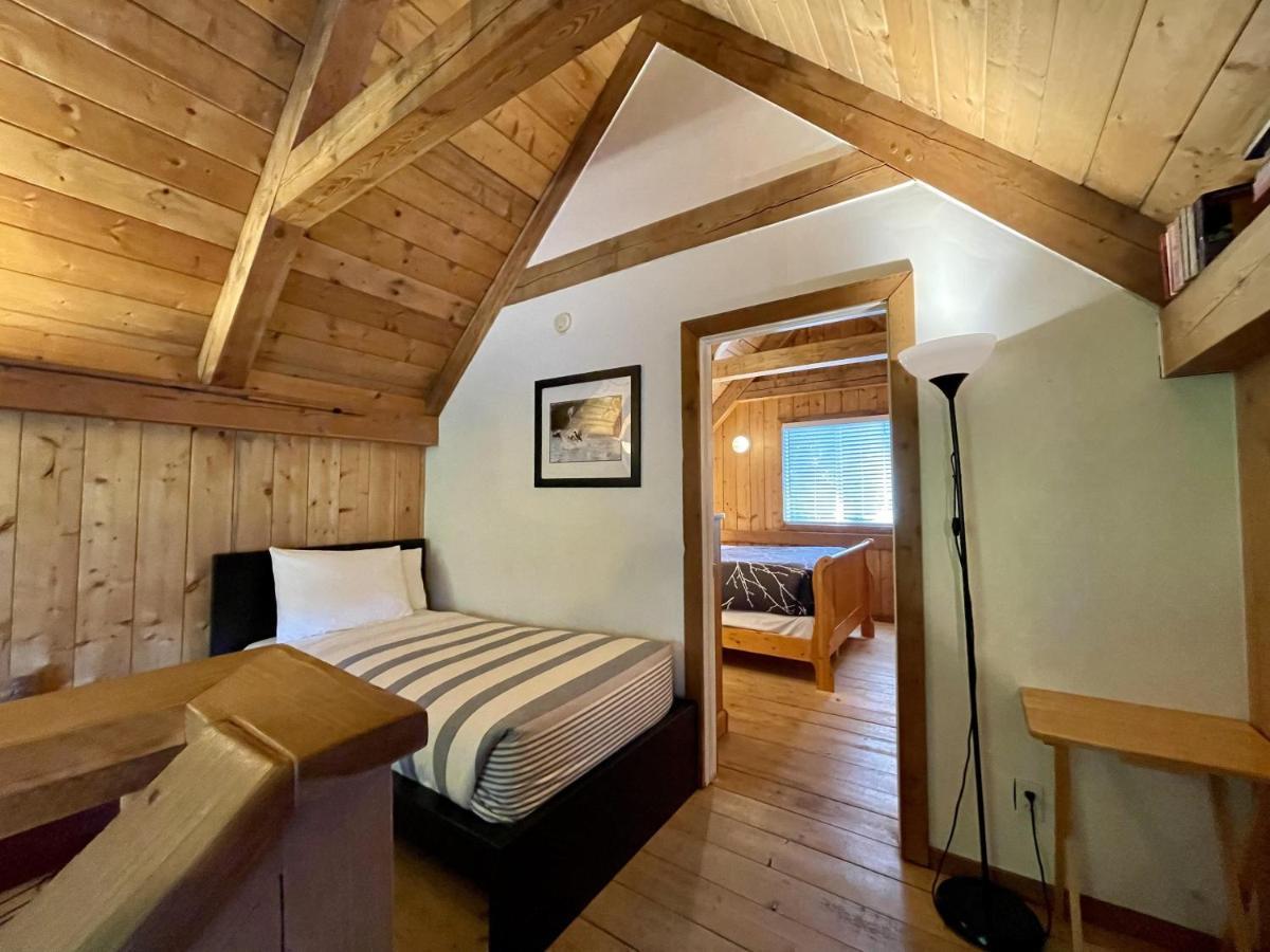 Waterfront Timber Frame Cottage! Ucluelet Εξωτερικό φωτογραφία
