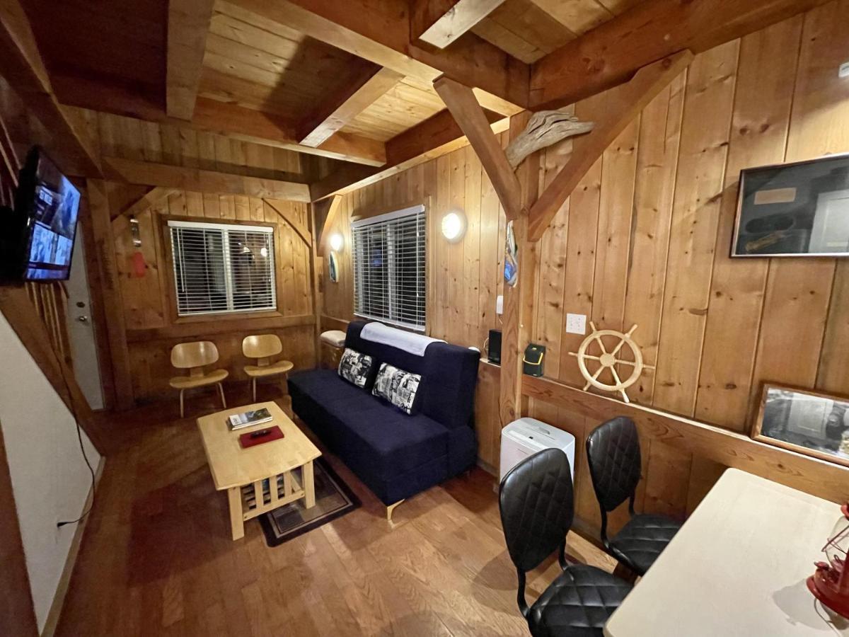 Waterfront Timber Frame Cottage! Ucluelet Εξωτερικό φωτογραφία