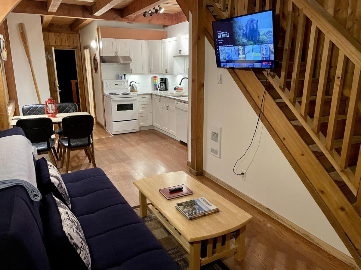 Waterfront Timber Frame Cottage! Ucluelet Εξωτερικό φωτογραφία