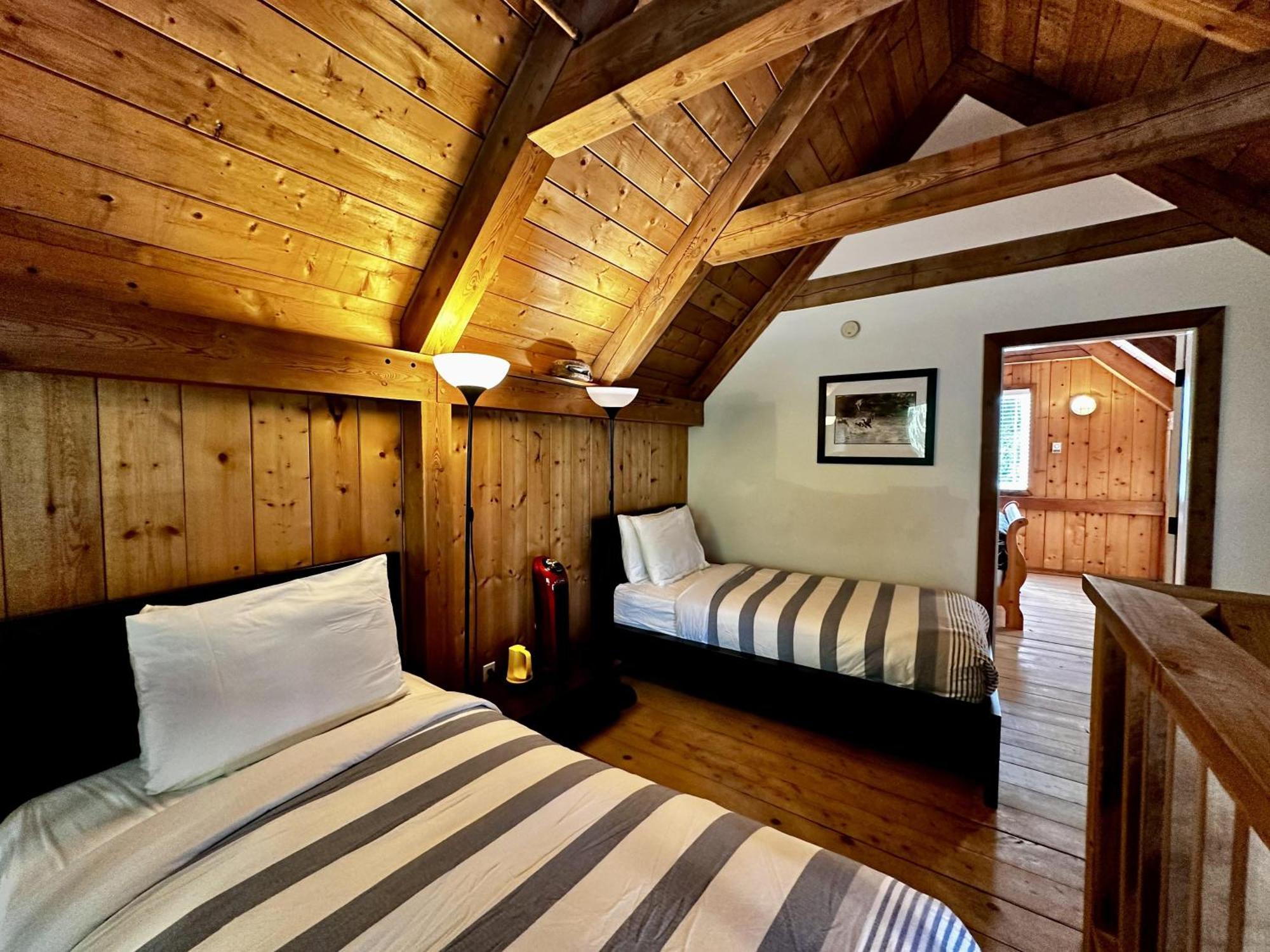 Waterfront Timber Frame Cottage! Ucluelet Εξωτερικό φωτογραφία