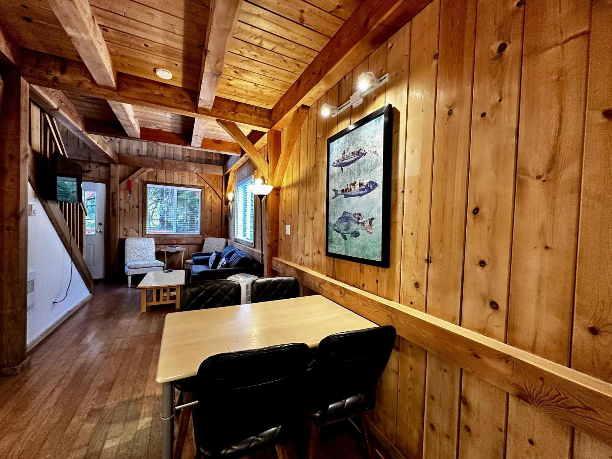Waterfront Timber Frame Cottage! Ucluelet Εξωτερικό φωτογραφία